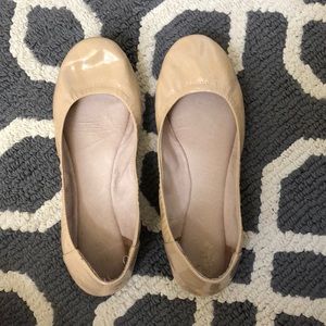 Vince Camuto patent leather nude ballet flats